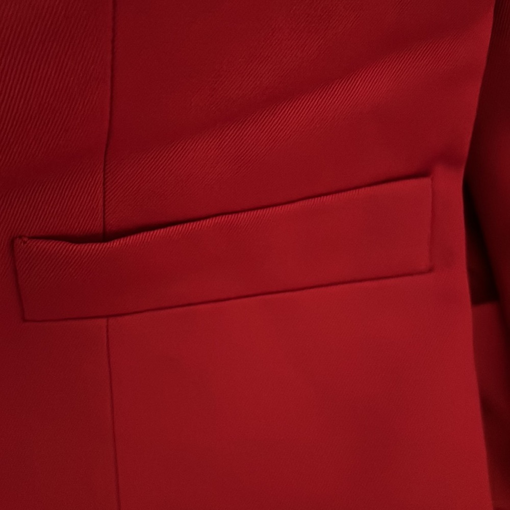 Escada - Picture 4 of 5